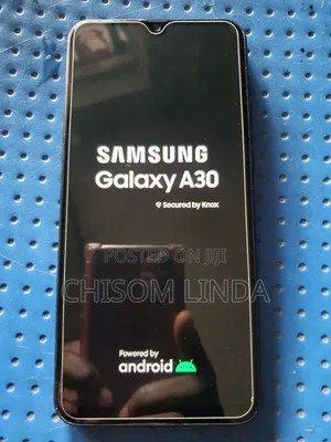 Samsung Galaxy A30 32 GB Black