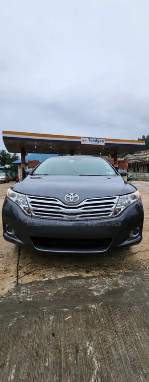 Toyota Venza AWD 2010 Gray
