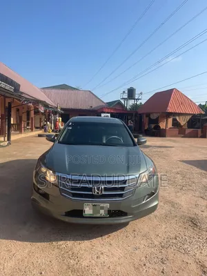 Honda Accord Crosstour 2010 Green