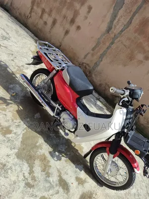Honda CB 2018 Red