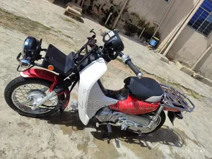 Honda CB 2018 Red