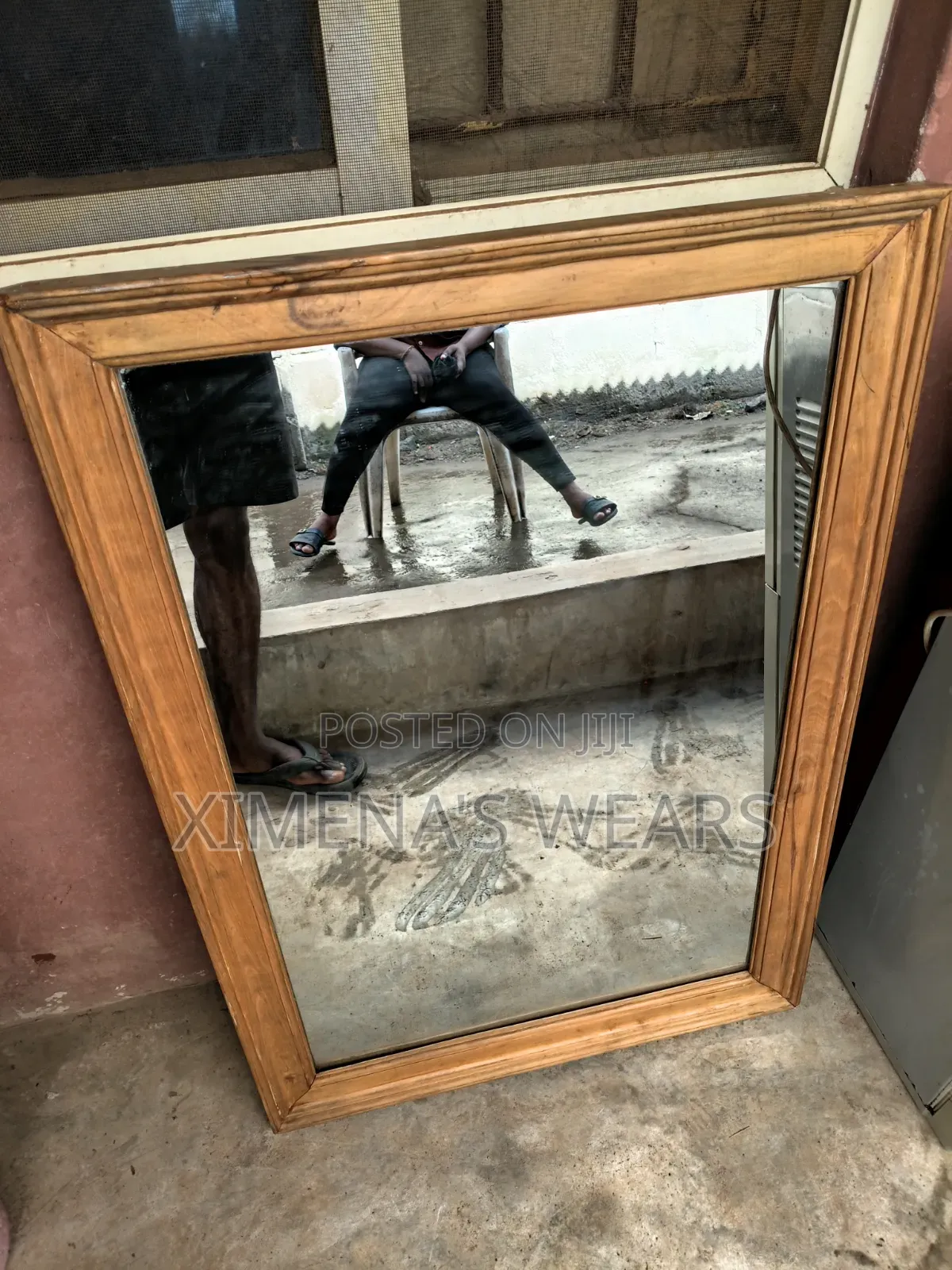 Standing and Standard Wall Mirror
