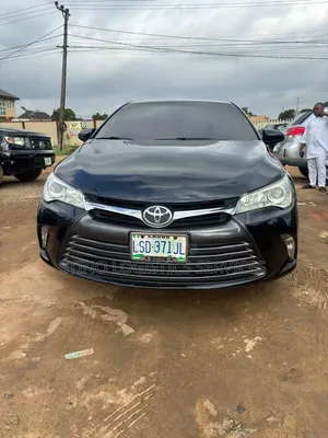 Toyota Camry 2016 Black