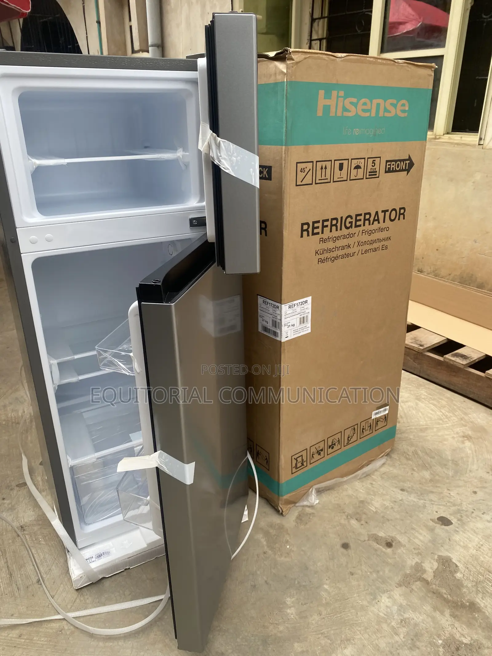 Hisense REF172DR 124L Household Cooling Appliance
