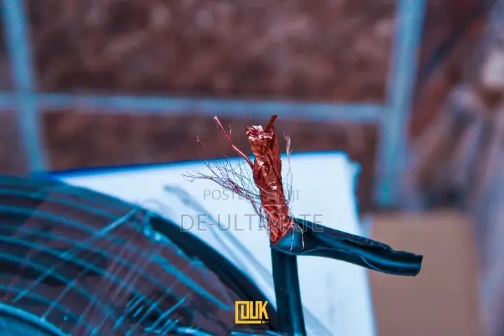 De-Ultimate Communication