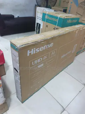 Hisense 58" UHD Smart TV Modern Family Media Center