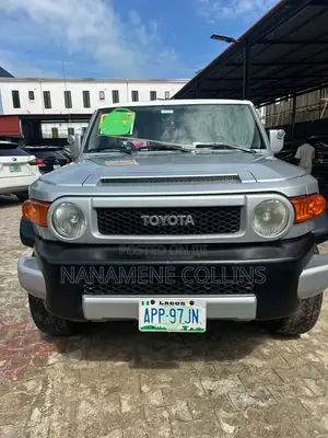 Toyota FJ Cruiser 2005 Silver