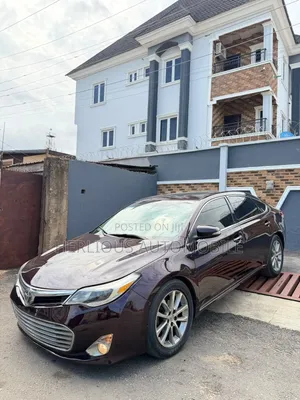 Toyota Avalon XLE Premium 4dr Sedan (3.5L 6cyl 6A) 2015 Burgundy