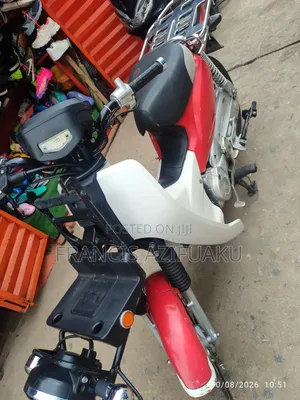Honda CB 2018 Red