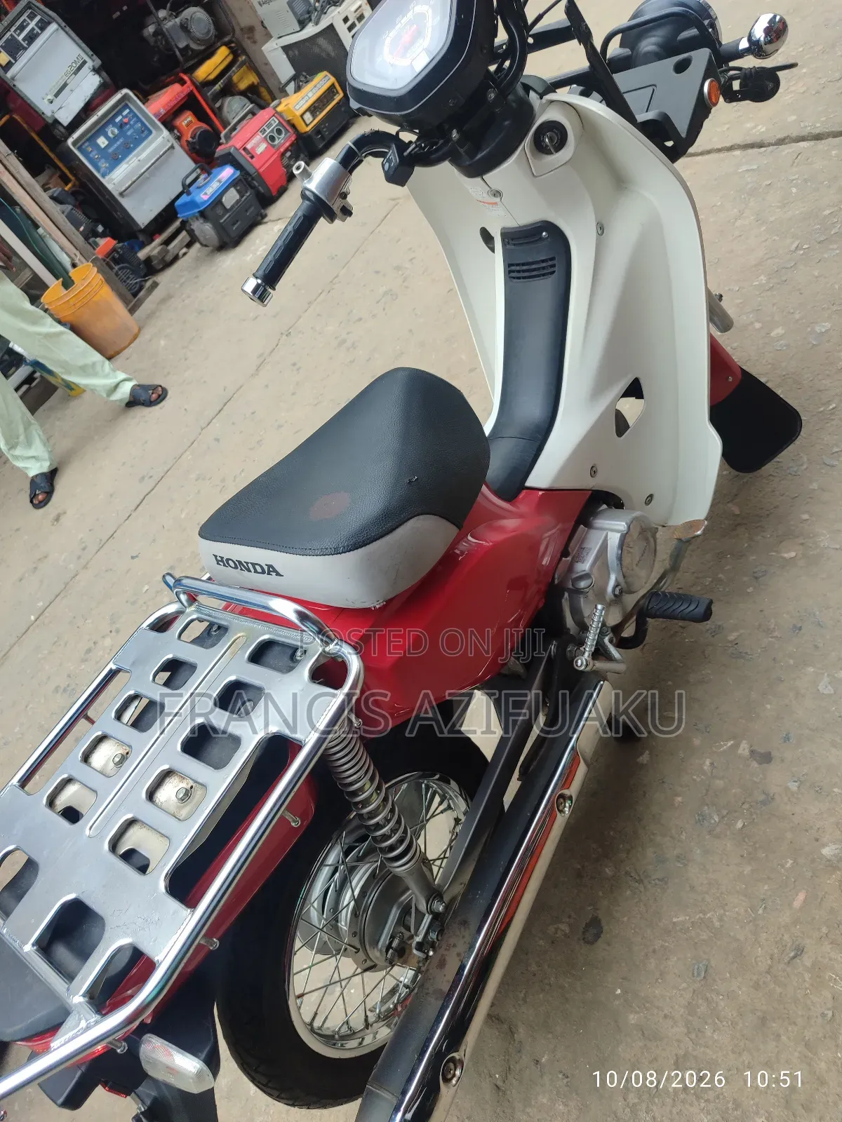 Honda CB 2018 Red
