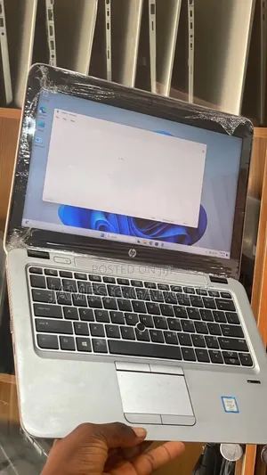 Laptop HP EliteBook 840 G4 8GB Intel Core i7 SSD 256GB