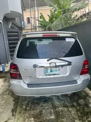 Toyota Highlander 2004 Silver