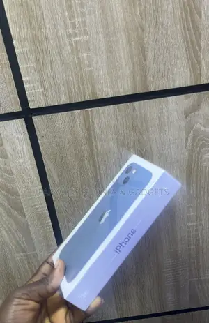 New Apple iPhone 13 256 GB Blue