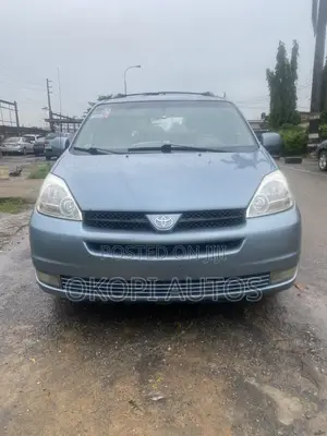 Toyota Sienna 2005 Blue