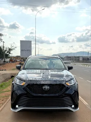Toyota Highlander XLE 2021 Black