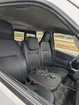 Toyota HiAce 2013 White