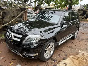 Mercedes-Benz GLK-Class Base GLK 350 4dr AWD 4MATIC (3.5L 6cyl 7A) 2015