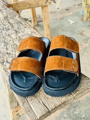 This Is a Brown Suede Skin Top Palms Sandals
