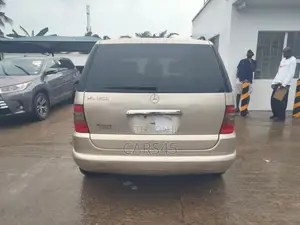 Mercedes-Benz M Class 2005 Gold