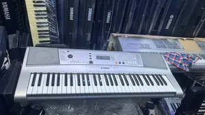 Uk Used PSR E303