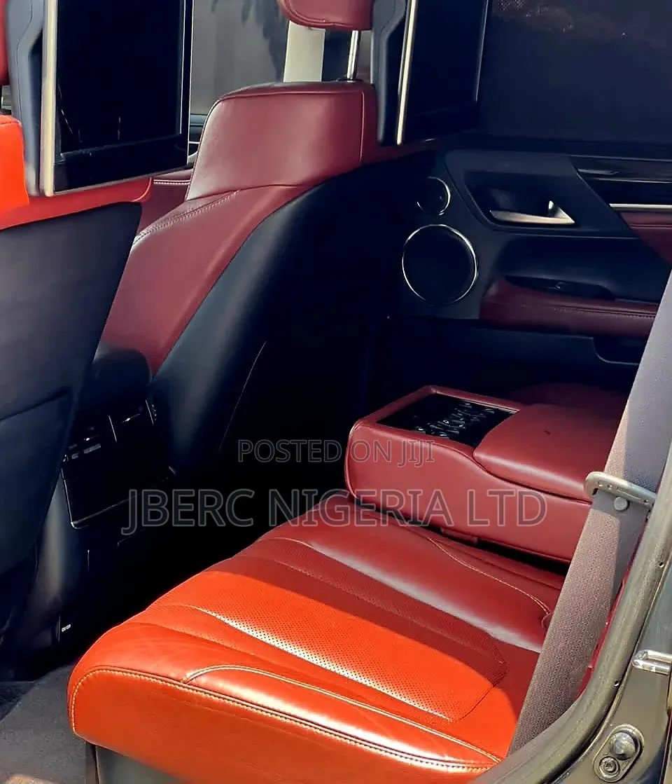 Lexus LX 2017 Black