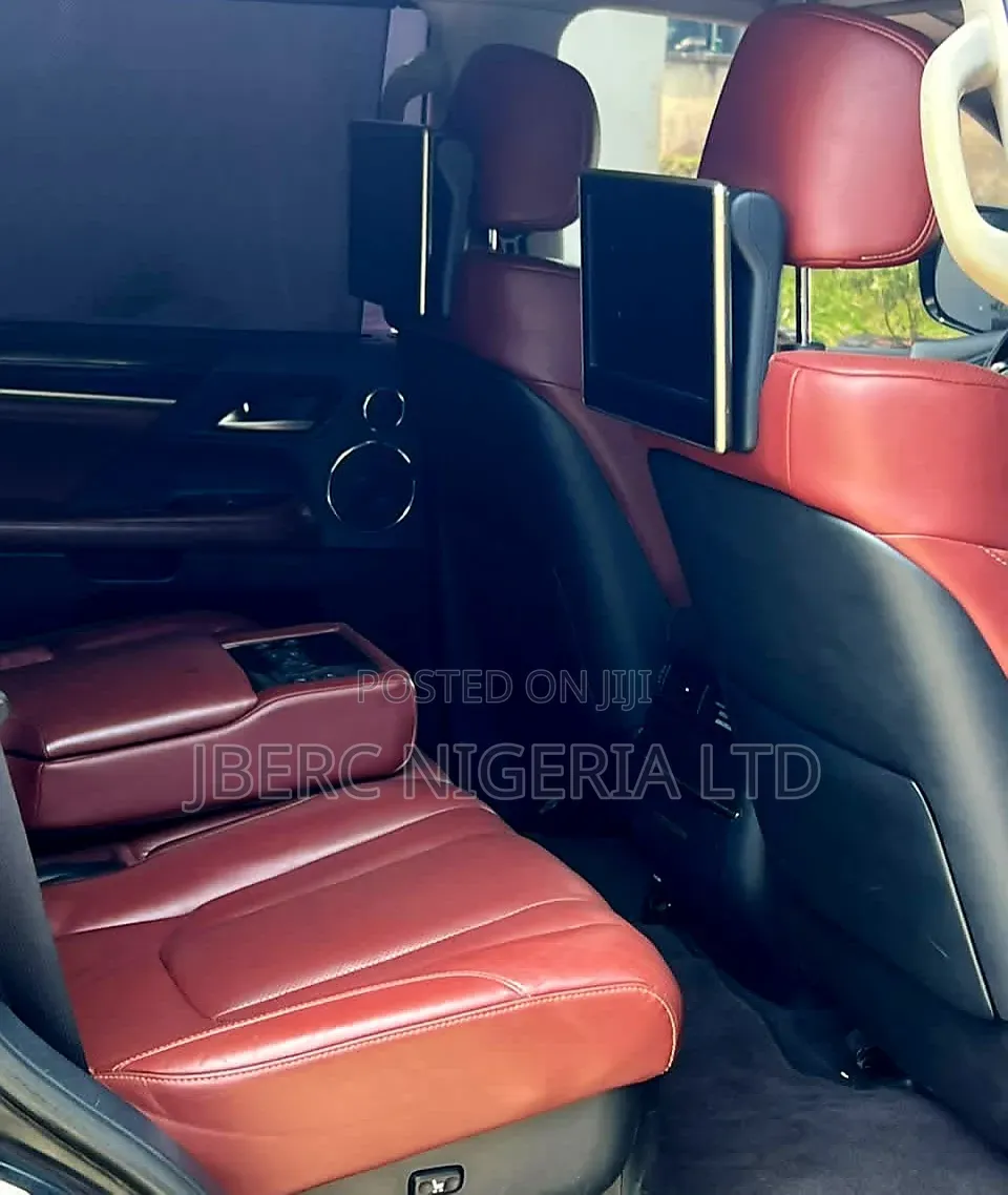 Lexus LX 2017 Black