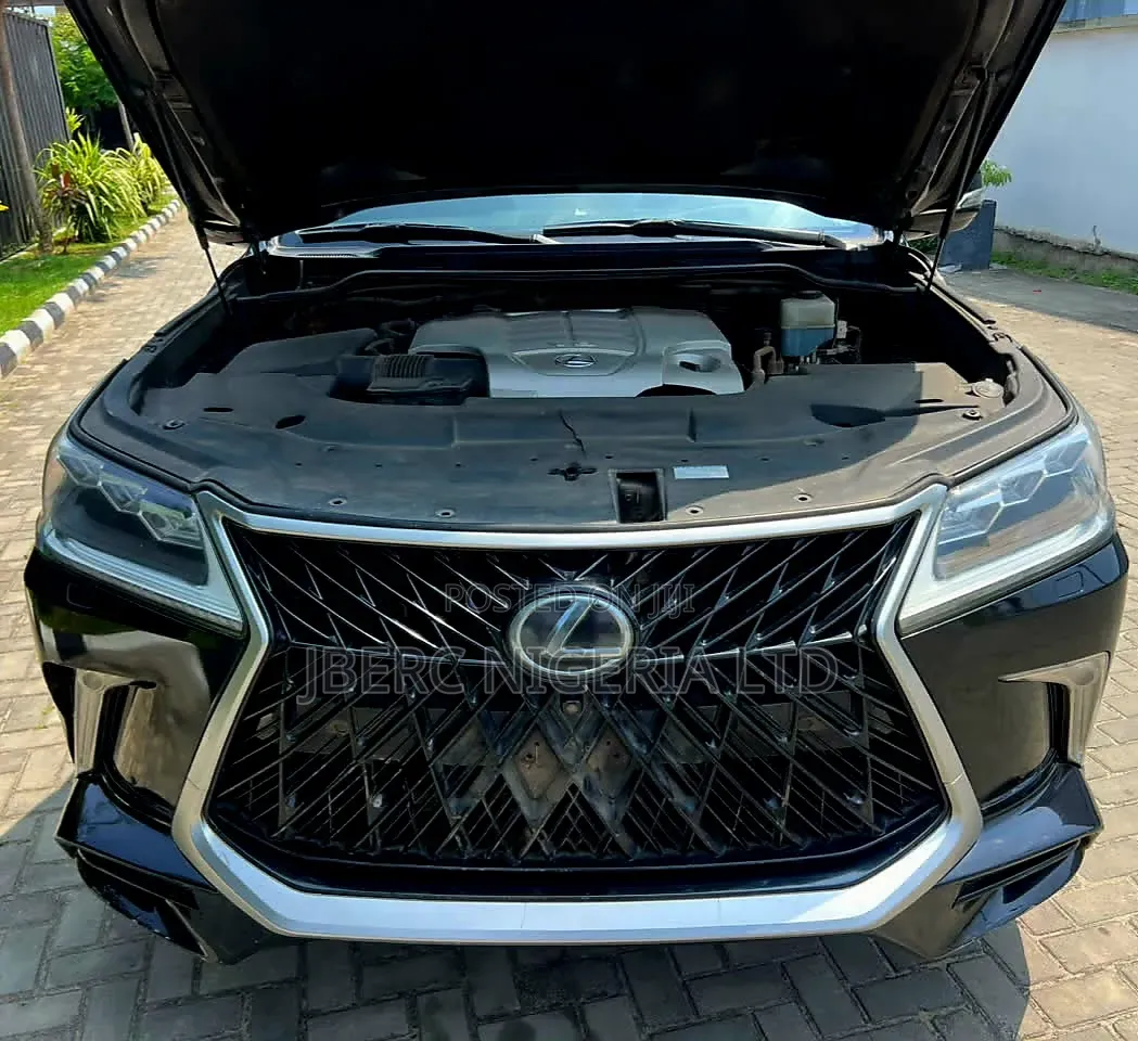 Lexus LX 2017 Black
