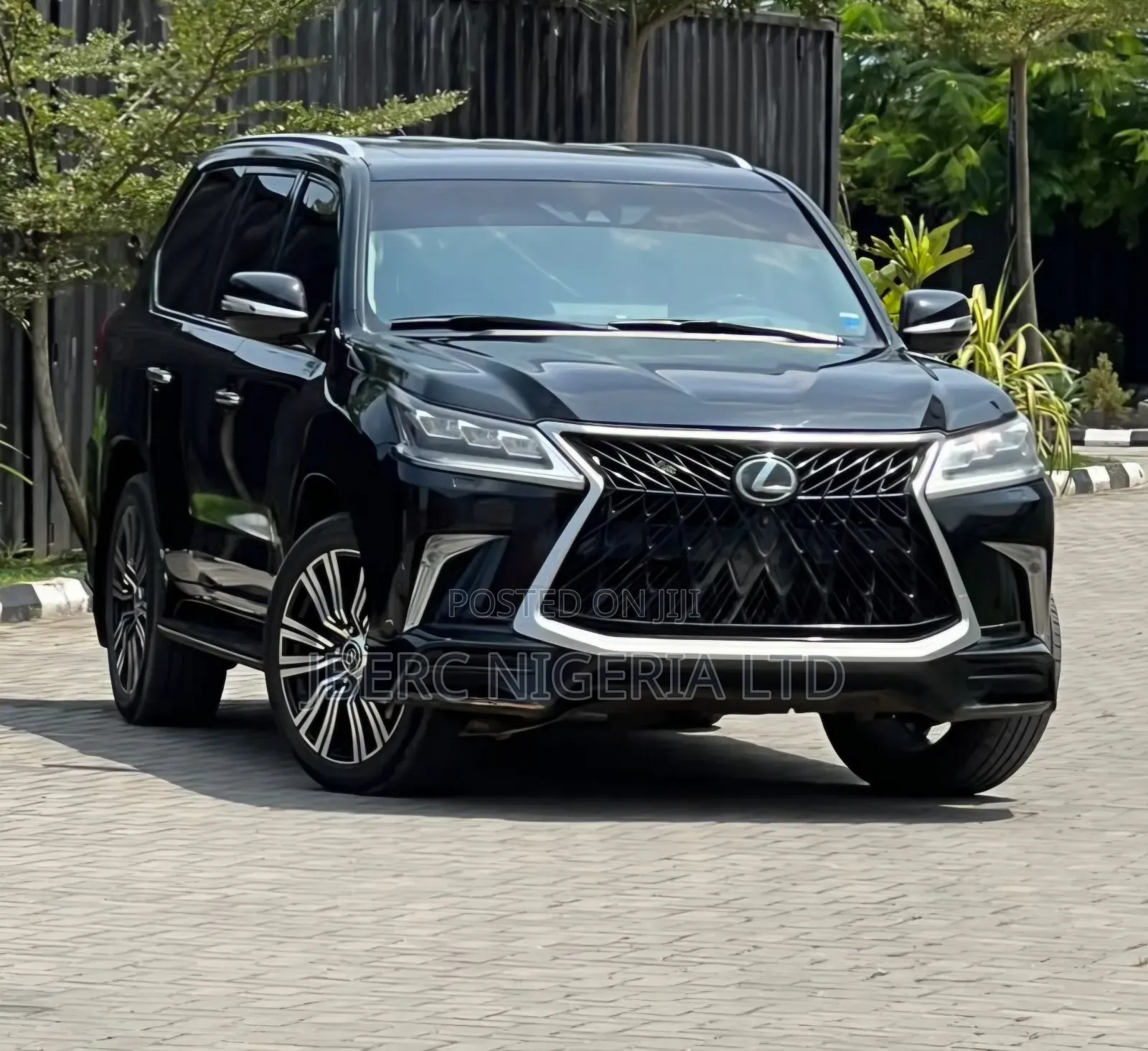 Lexus LX 2017 Black