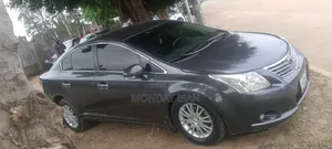 Toyota Avensis 2012 Beige