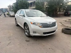 Toyota Venza AWD 2010 White
