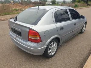 Opel Astra 1.8 Caravan Automatic 2004