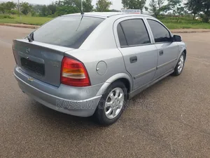 Opel Astra 1.8 Caravan Automatic 2004