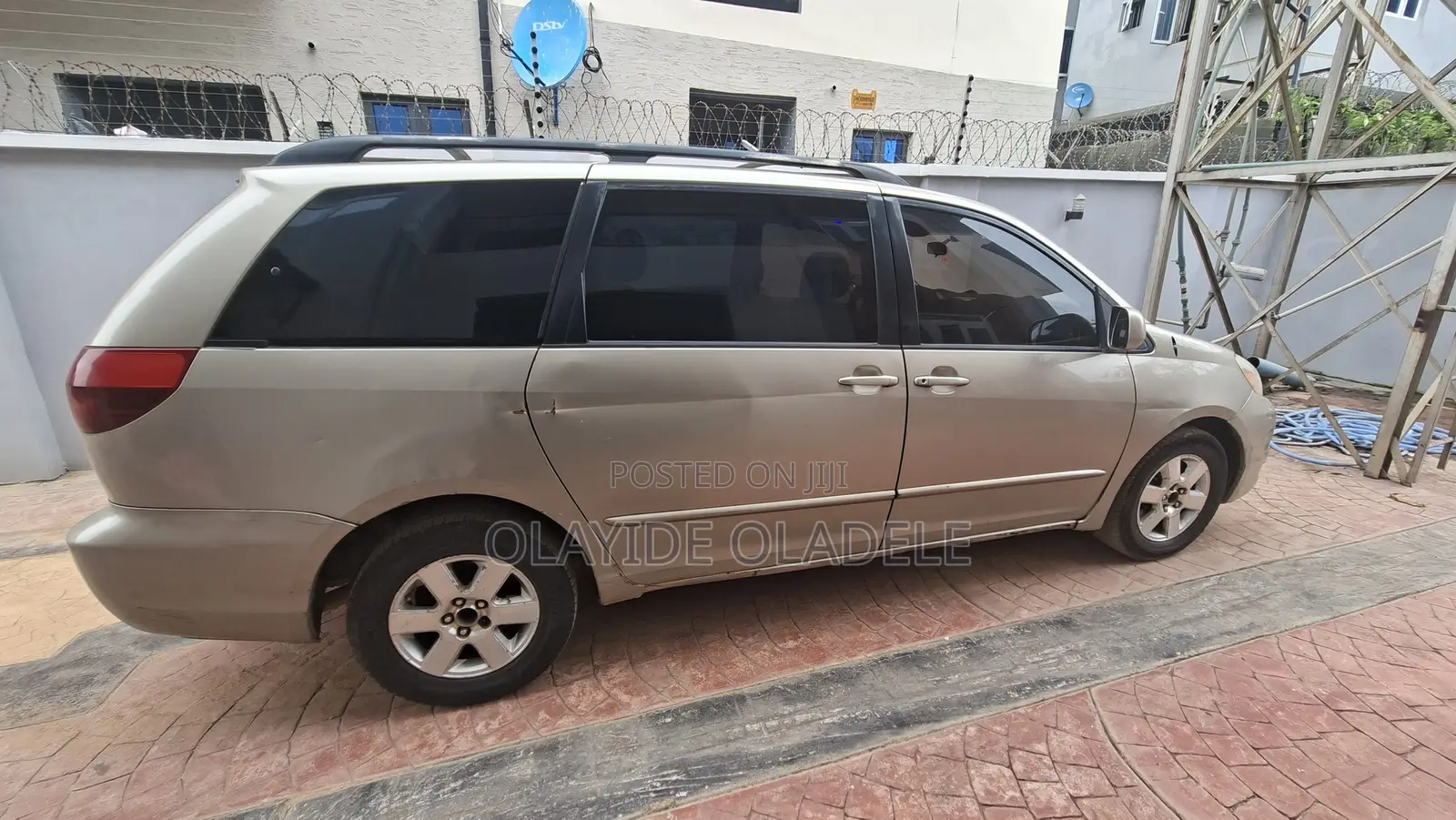 Toyota Sienna 2005 Gold
