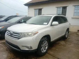 Toyota Highlander 2011 White