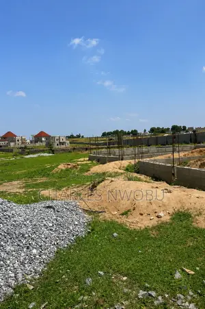 Estate Land