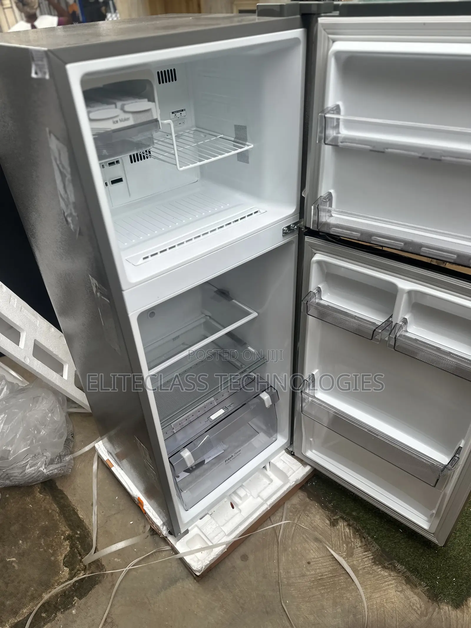 260 Litres LG GL-C252SLBB Double Door Fridge