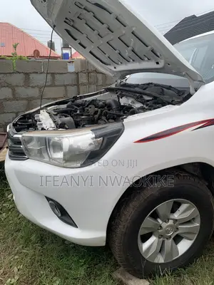 Toyota Hilux 2016 White