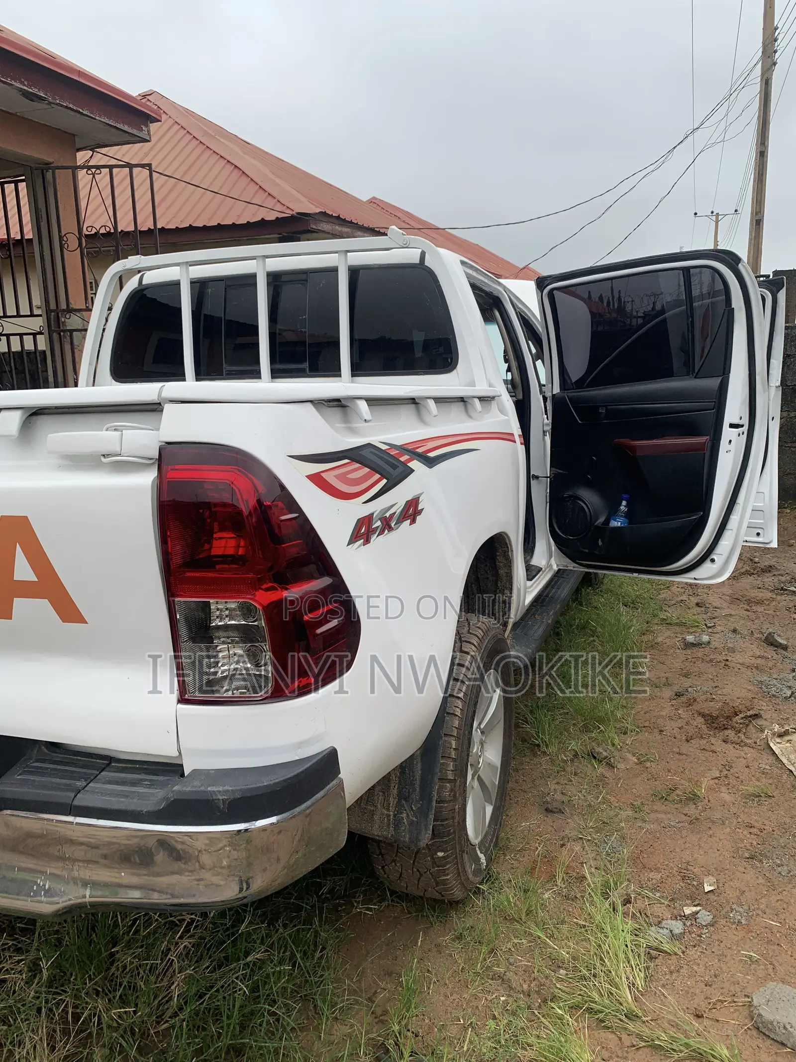 Toyota Hilux 2016 White