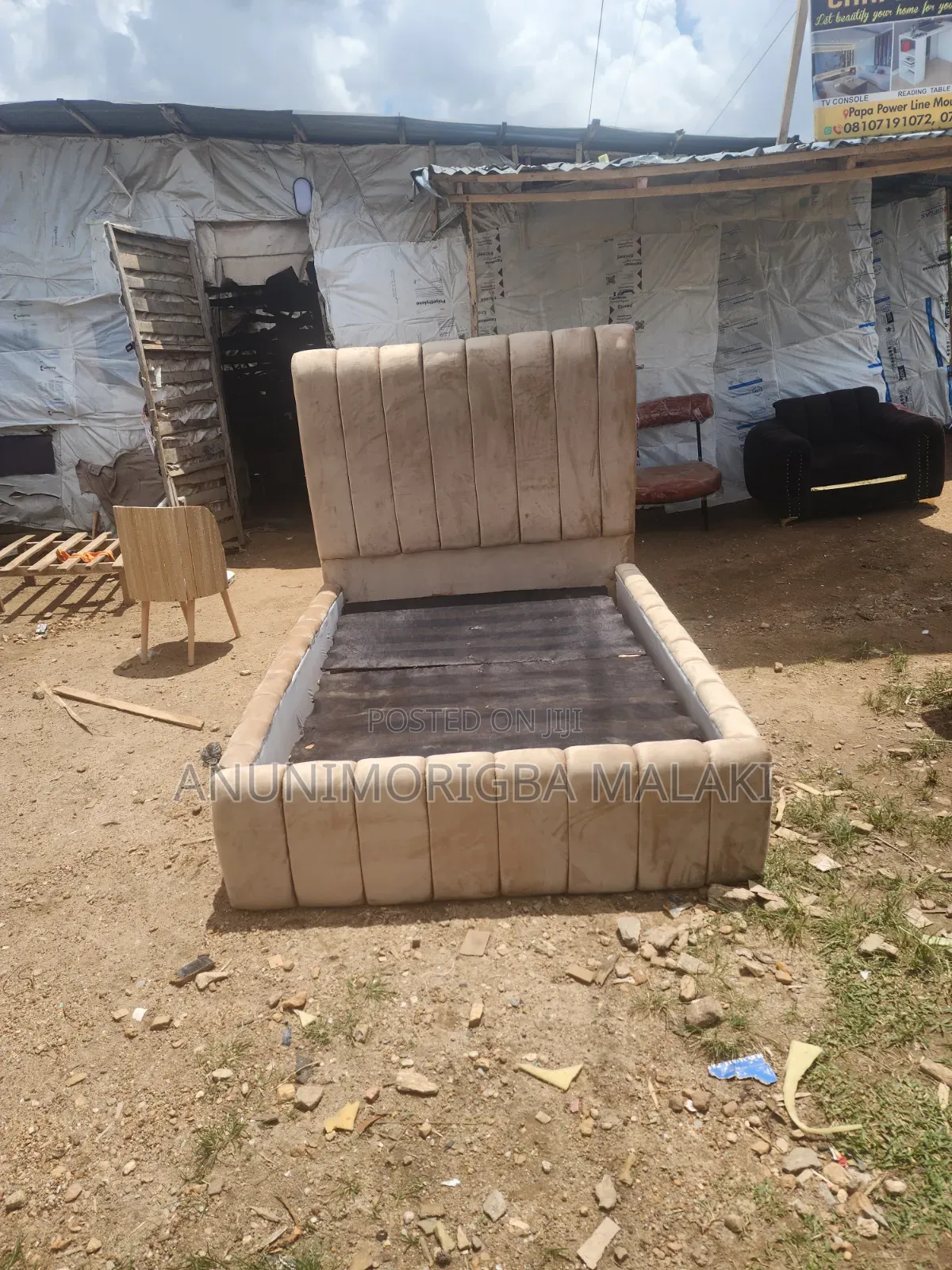 4 and Half Bedframe