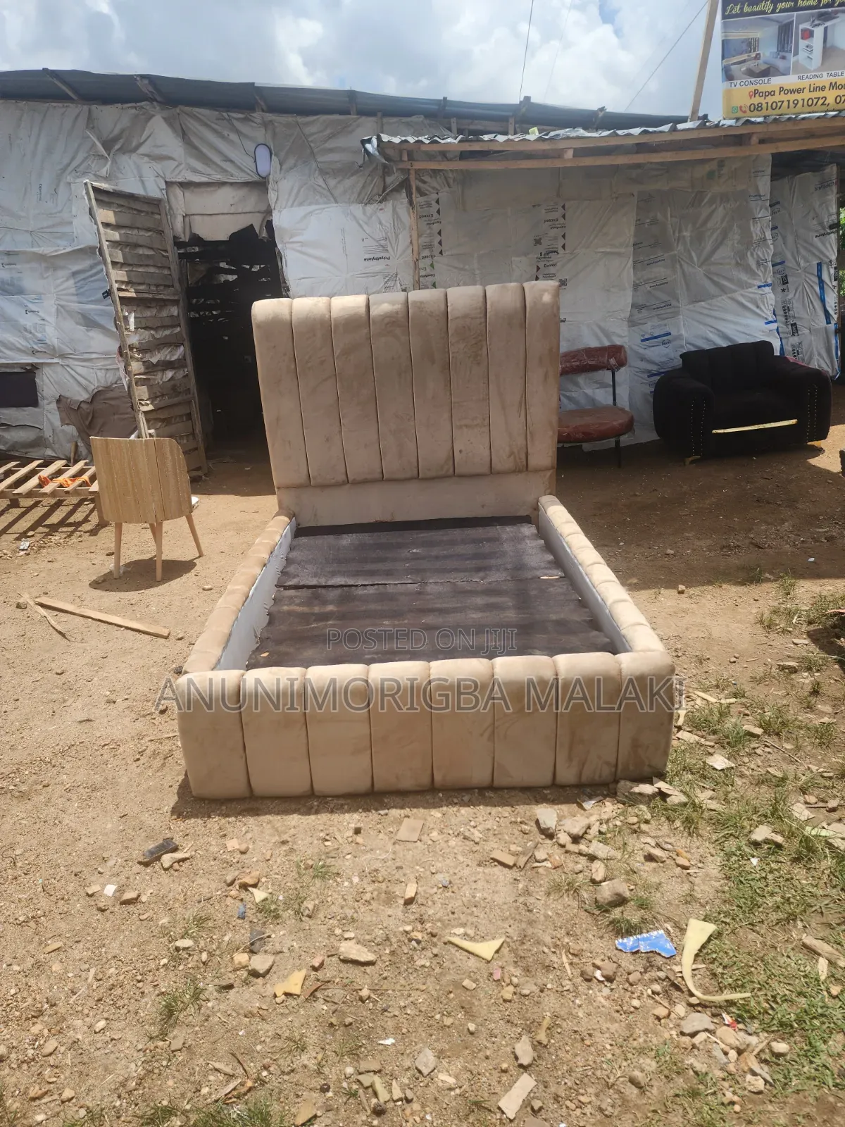 4 and Half Bedframe