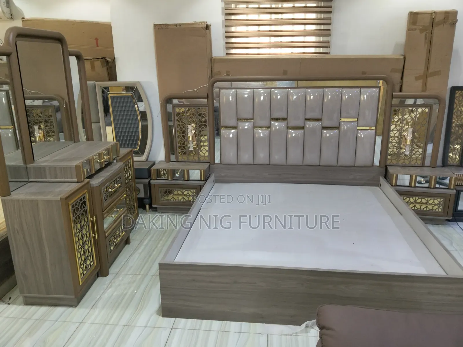 Beautiful Designed Bed Set