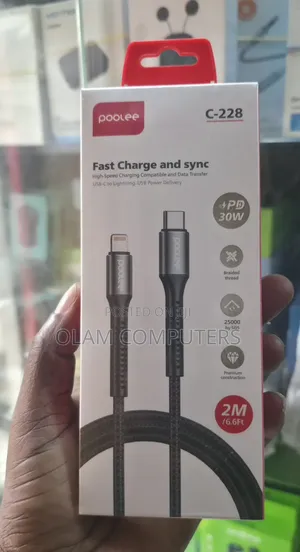 Poole C-228 Fast Charger and Sync USB-C to Lightning