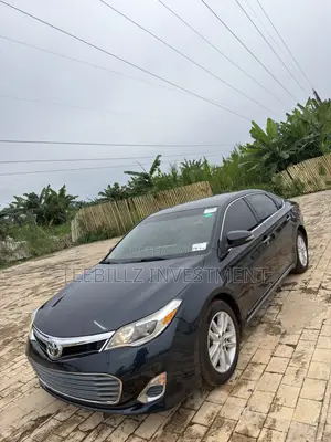 Toyota Avalon XLE 4dr Sedan (3.5L 6cyl 6A) 2014 Blue