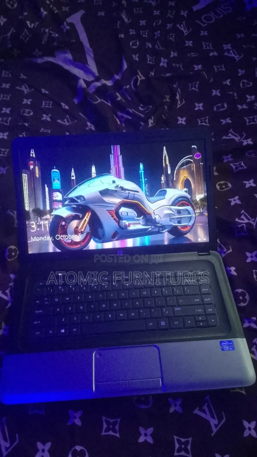 Laptop HP 650 4GB Intel Core i3 HDD+SSD 320GB