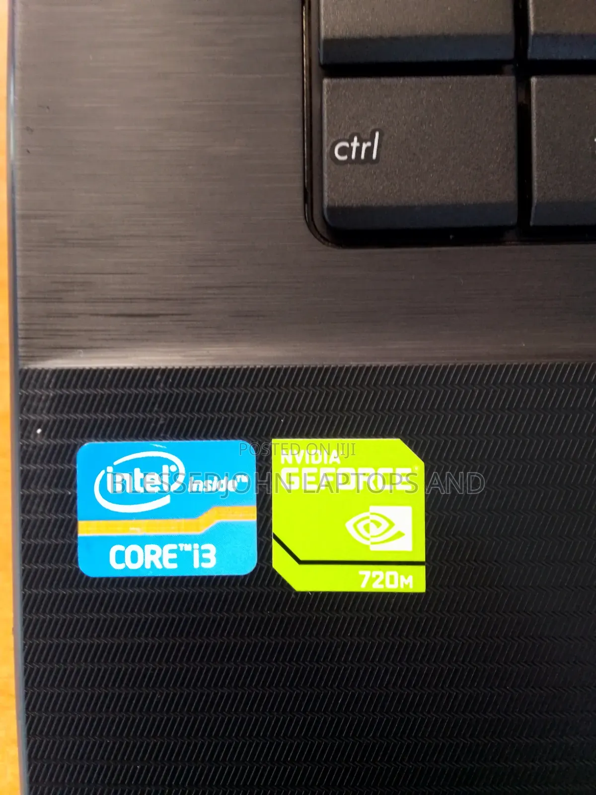 Laptop Asus X75A 8GB Intel Core i3 HDD 500GB