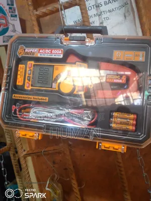 Clamp Meter AC/DC 600A