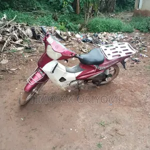 Honda 2016 Red