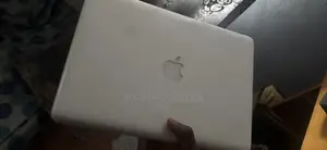 Laptop Apple MacBook Pro 2010 4GB Intel Core i5 HDD 256GB
