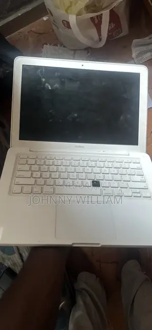 Laptop Apple MacBook Pro 2010 4GB Intel Core i5 HDD 256GB