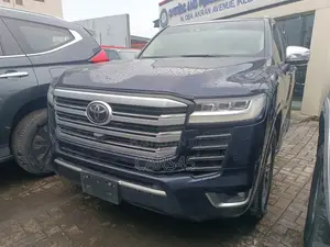 Toyota Land Cruiser 2022 Blue